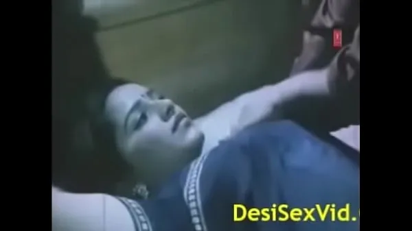 Žhavé Indian Bhabhi Hot Suhagraat Video First Time jemné klipy