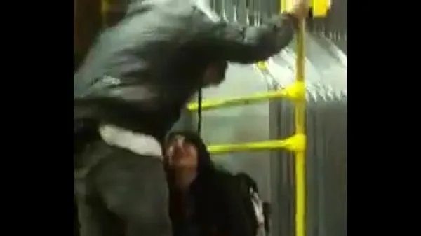 Woman urinates in bogota's transmilenio bus Clip hay hấp dẫn