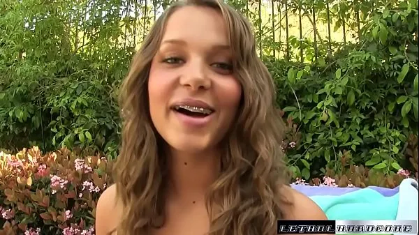 Horúce Teen Liza Rowe gets hardcore creampie big cock jemné klipy