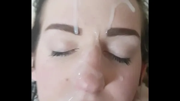 Hotte Teen girlfriend takes facial fine klip