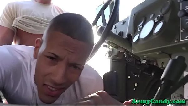 Gorące Muscular soldier analfucked ontop army truck świetne klipy