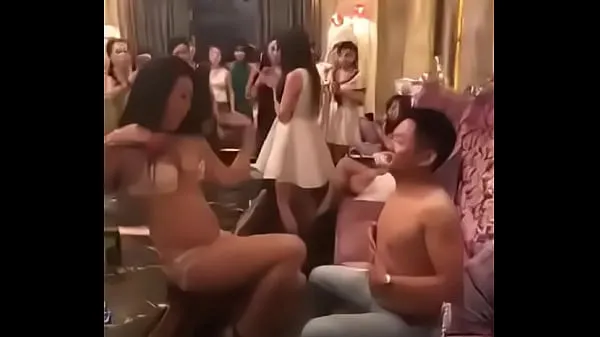 Heta Sexy girl in Karaoke in Cambodia fina klipp