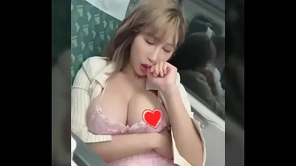 Menő 辛尤里 yui xin Taiwan model showed tits finom klipek