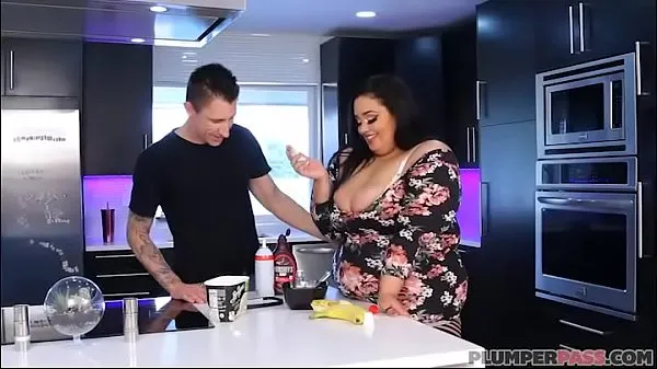 Hot Lovely Nirvana Lust Makes a Mess Cream Sundae and Cock fine Clips