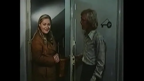 Vroči Porno scenes in Erotic Condo 1975 (2 fini posnetki