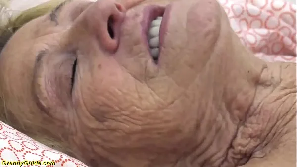 Sıcak sexy 90 years old granny gets rough fucked güzel Klipler