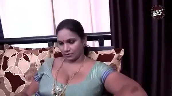 Hot Desi Aunty Romance with cable boy fine Clips