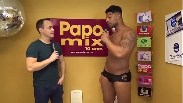 Horúce READY UP: Stripper Allan Gonçalves at PapoMix - Part 2 jemné klipy