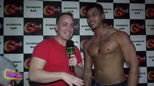 Hete Guingas Bar stripper with Bruno Andrade fijne clips