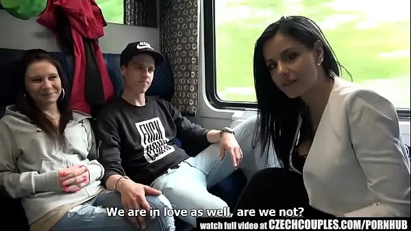 Menő Foursome on Train finom klipek