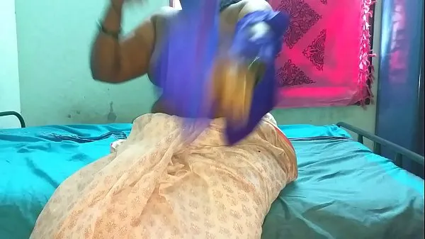 Heta Slut mom plays with huge tits on cam fina klipp