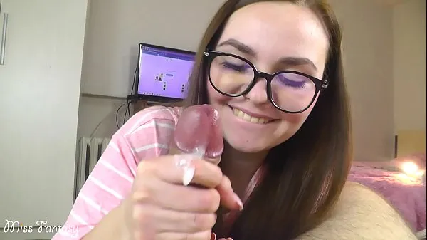 Hete Blowjob and handjob from cutie in glasses a lot of sperm fijne clips