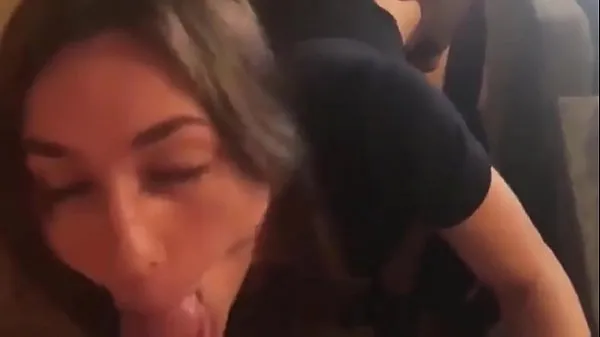 Menő Amateur Italian slut takes two cocks finom klipek