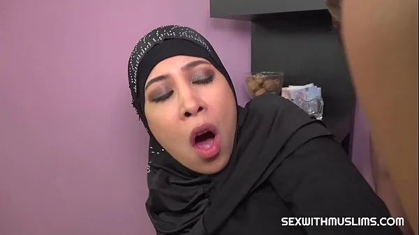 Žhavé Hot muslim babe gets fucked hard jemné klipy