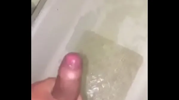 Huge cum shot in the shower Klip bagus yang keren