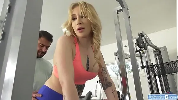 Hot Fitness coach seduces TS Angelina Please.He gives her a bj and she deepthroats his cock.He barebacks her and she rides his he anal fucks her fine Clips