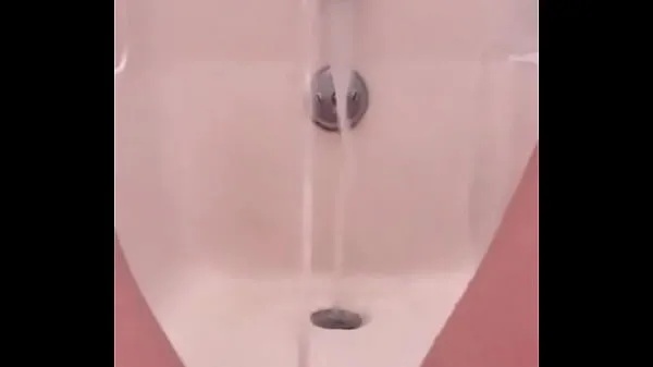 Hot 18 yo pissing fountain in the bath fine Clips