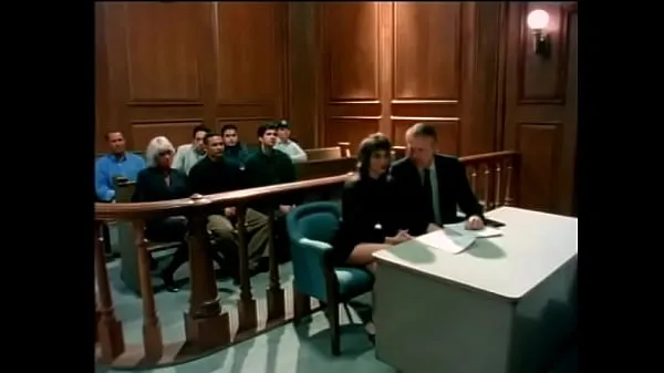 Καυτά Blonde public prosecutor and young brunette accused are doing each other in full view of judge in his room ωραία κλιπ