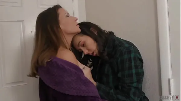 Sexy Lesbian Ariel X Kissing Sinn Sage then taking her big hard cocklike strapon مقاطع رائعة