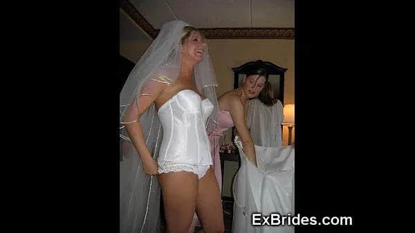 Real Hot Brides Upskirts Klip halus panas