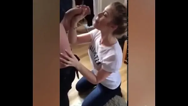 Vroči Married receives gifted at home and cries in the cock fini posnetki
