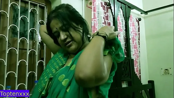 Heta Amazing hot sex with milf single aunty.. Indian teen boy vs milf aunty. dirty hindi audio fina klipp