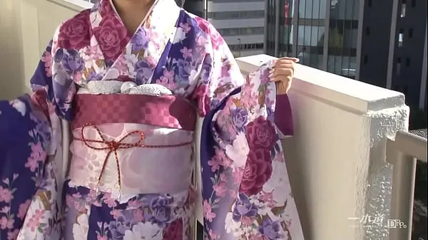 인기 Rei Kawashima Introducing a new work of "Kimono", a special category of the popular model collection series because it is a 2013 seijin-shiki! Rei Kawashima appears in a kimono with a lot of charm that is different from the year-end and New Year 좋은 클립