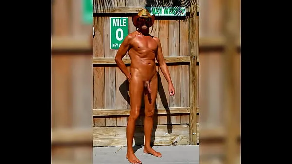 Hotte Nude in Public in Key West fine klip