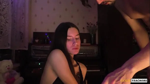 Hete Young cutie was caught with chating with her lover and punish her with fucking and humilating mouth and cum on face and in mouth fijne clips