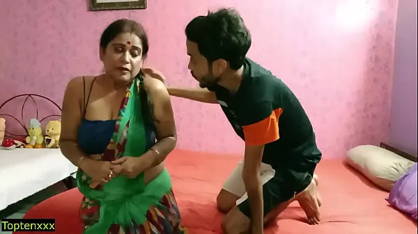 Gorące Indian hot XXX teen sex with beautiful aunty! with clear hindi audio świetne klipy