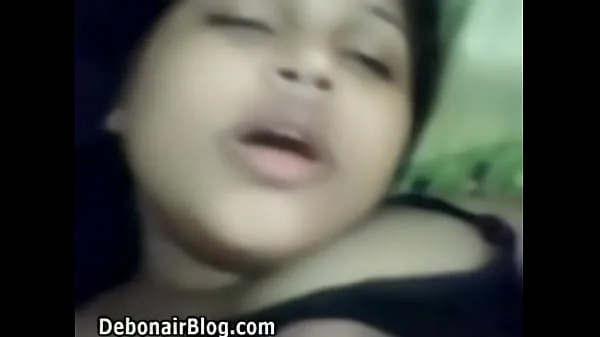 Hete Bangla chubby teen fucked by her lover fijne clips