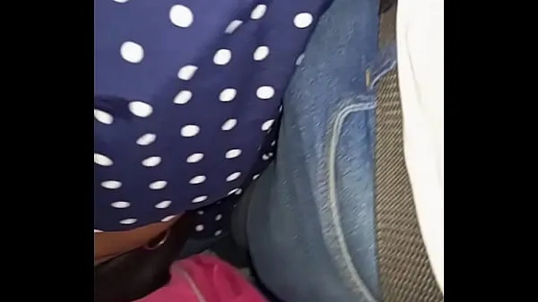 热Harassed in the passenger bus van by a girl, brushes her back and arm with my bulge and penis细夹