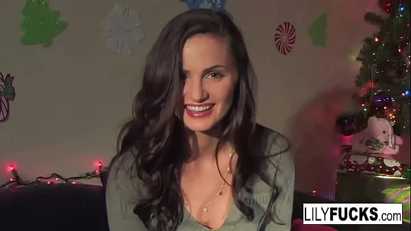 Hot Lily tells us her horny Christmas wishes before satisfying herself in both holes fine Clips