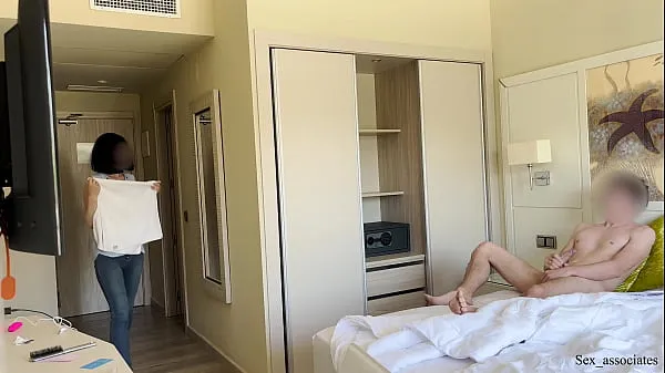Hot PUBLIC DICK FLASH. I pull out my dick in front of a hotel maid and she agreed to jerk me off fine Clips