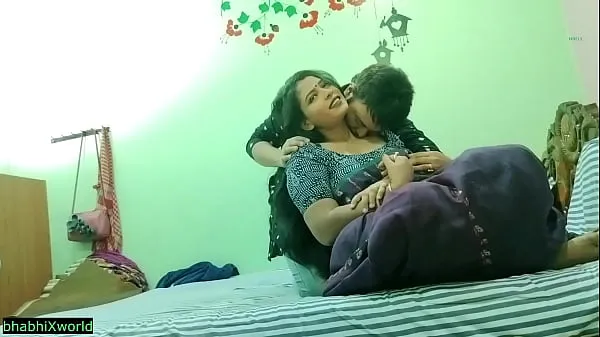 New Bengali Wife First Night Sex! With Clear Talking Klip bagus yang keren