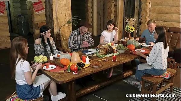 Hete Thanksgiving Dinner turns into Fucking Fiesta by ClubSweethearts fijne clips
