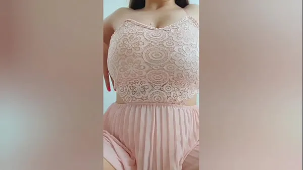 Kuumia Young cutie in pink dress playing with her big tits in front of the camera - DepravedMinx hienoja leikkeitä