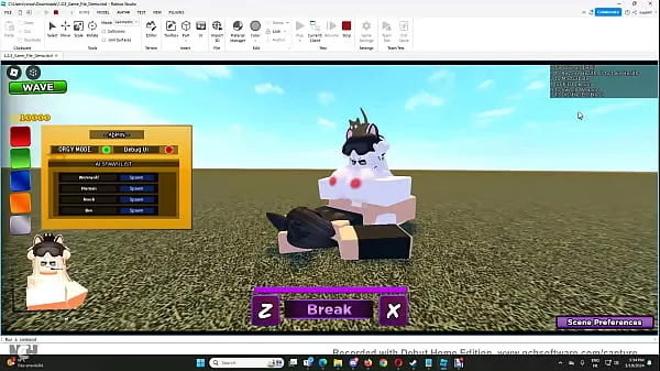 Hot Whorblox first try (pretty glitchy fine Clips