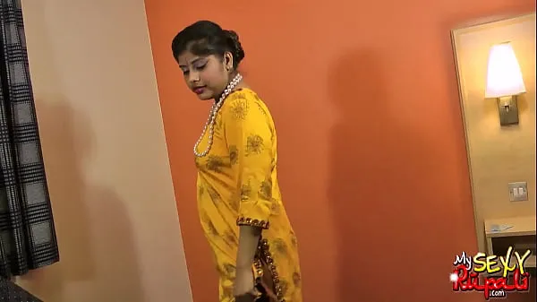 Hot Indian Aunty Rupali fine Clips